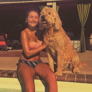 Meet your Posher, Claire